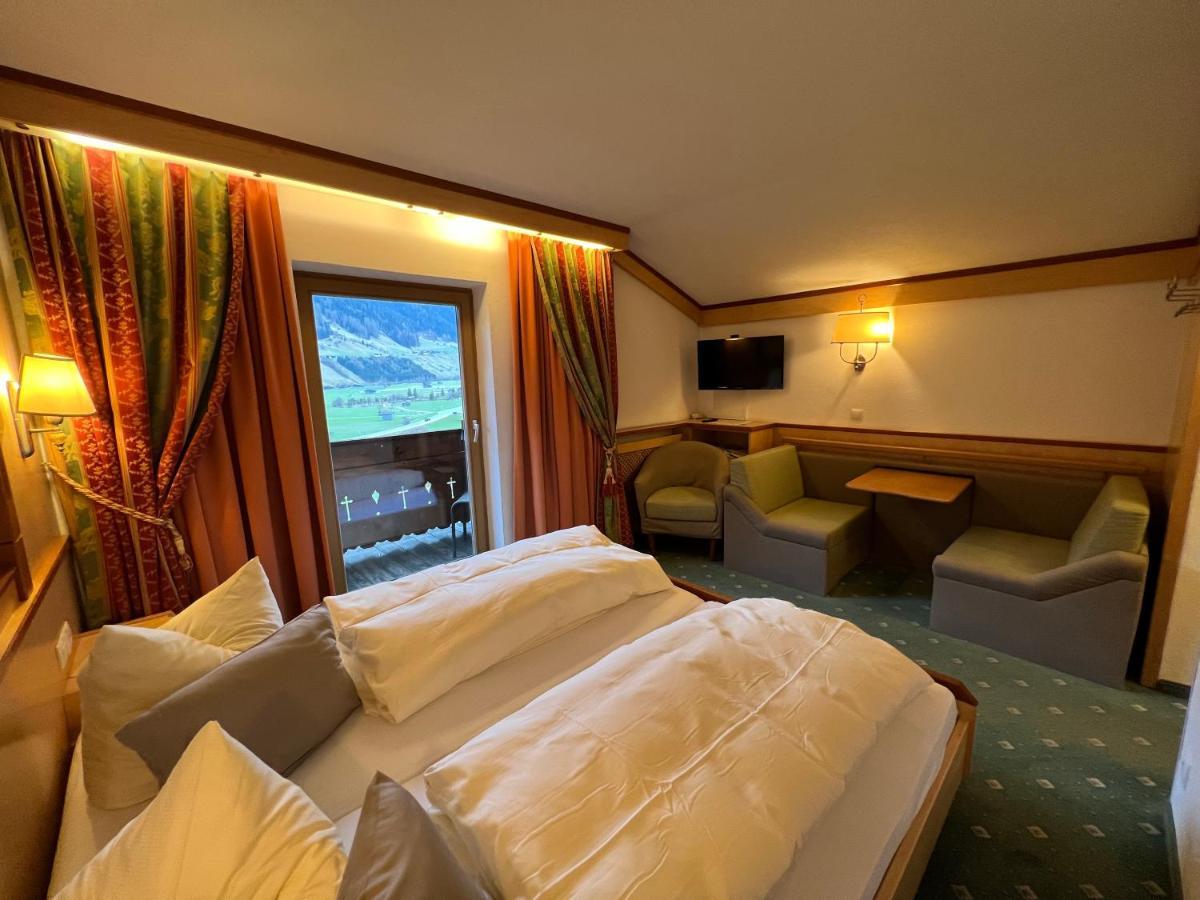 Ladestatthof Hotel Neustift im Stubaital Exterior photo