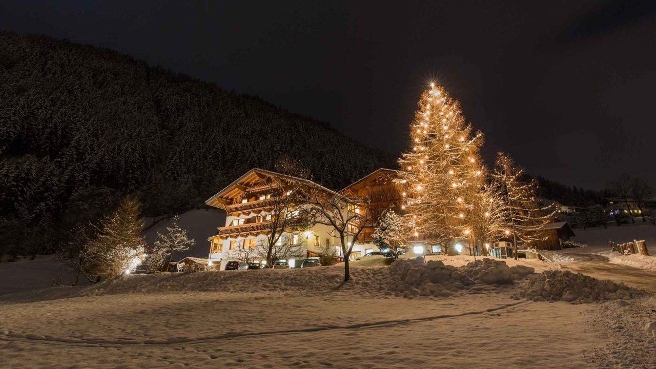 Ladestatthof Hotel Neustift im Stubaital Exterior photo
